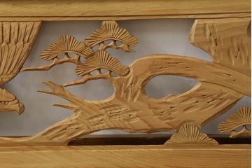 昭和中期の彫刻欄間の見た目を変えずに綺麗にリペア!無着色クリアワックス仕上げ。(明り取り、明かり取り)