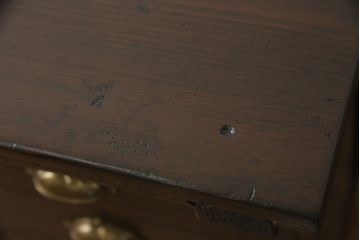 片袖机をリペア&カスタム!設置場所に合わせて天板の幅をリサイズ。引き出しの取っ手を交換。1トーン落ち着いた色味に着色仕上げ。(ワークデスク、在宅ワーク用、在宅用、オフィスデスク)
