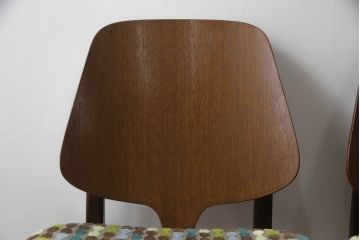 ダイニングチェアをリペア&カスタム!座面の生地を張替え、背もたれは木製に変更。1トーン落ち着いた色味に着色仕上げ。(椅子、イス、イギリス、英国)
