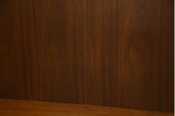 ドレクセルヘリテイジの大型キャビネットをリペア&カスタム!テレビを設置できるよう上段の棚を取り除き、装飾を移設。引き出しはフラップダウン式に加工。(テレビ台、AVボード、収納棚、戸棚)