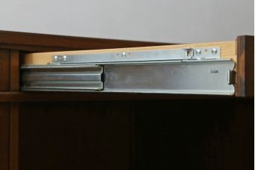 ドレクセルヘリテイジの両袖机をリペア&カスタム!4パーツに分割できるよう加工し、1トーン落ち着いた色味に着色仕上げ。(プレジデントデスク、ニーホールデスク、ワークデスク、オフィスデスク、在宅用、在宅ワーク用)