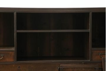 テレビ台をリペア&カスタム!新たにヒノキ無垢材の天板と木製脚を取り付け、背面に配線用穴あけ加工。(テレビボード、収納棚、戸棚、ローボード、サイドボード、サイドキャビネット、引き出し)