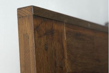 ドアをリペア&カスタム!設置場所に合わせてリサイズし、ガラスを新品に差し替え。レバーハンドルと内締り錠を取り付け。屋外側は外部対応保護塗装。(木製扉、建具)