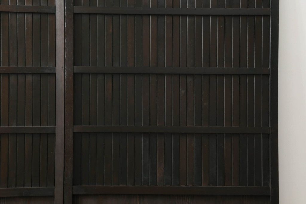 格子戸をリペア&カスタム!設置場所に合わせてリサイズ。(引き戸、建具)