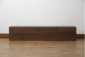 薬箪笥をリペア&カスタム!高品質リペアを施し、天板の墨書きは残したままに1トーン落ち着いた色味に着色仕上げ。(薬タンス、小間物箪笥、百目箪笥、引き出し、小物収納、店舗什器、ローチェスト、ドロワーチェスト)