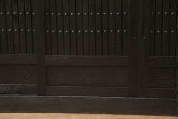 水屋箪笥をリペア&カスタム!全体を剥離し、黒色で再着色。(収納箪笥、重ね箪笥、食器棚、収納棚)