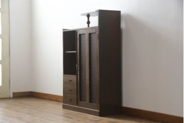 戸棚をリペア&カスタム!扉のガラスを模様入りのカラーガラスに変更。(収納棚、本箱、キャビネット、引き出し)