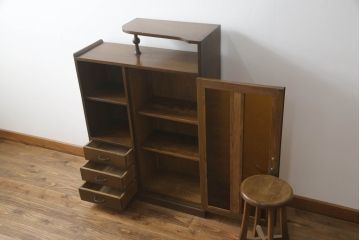 戸棚をリペア&カスタム!扉のガラスを模様入りのカラーガラスに変更。(収納棚、本箱、キャビネット、引き出し)