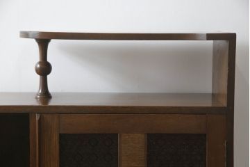 戸棚をリペア&カスタム!扉のガラスを模様入りのカラーガラスに変更。(収納棚、本箱、キャビネット、引き出し)