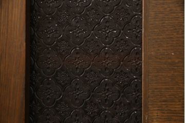 戸棚をリペア&カスタム!扉のガラスを模様入りのカラーガラスに変更。(収納棚、本箱、キャビネット、引き出し)