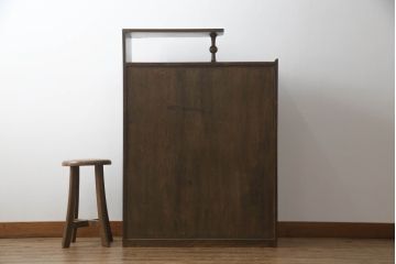 戸棚をリペア&カスタム!扉のガラスを模様入りのカラーガラスに変更。(収納棚、本箱、キャビネット、引き出し)