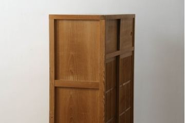 置き水屋の見た目を変えずに綺麗にリペア!着色やワックスは行わず、無垢の色合いのまま仕上げ。(置水屋、茶水屋、戸棚、茶棚、収納棚)