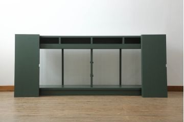 ガラス収納棚をリペア&カスタム!上部にオープンラックを製作し、内部は木製棚板を追加。背面にチェッカーガラスを取り付け、全体をダークグリーンにペイント仕上げ。(ガラスケース、サイドボード、飾り棚、陳列棚、戸棚、キャビネット、店舗什器、三面)