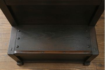 明治時代の二段重ね階段箪笥をリペア&カスタム!高品質リペアを施し、階段として使用できるよう補強。1トーン落ち着いた色味に着色仕上げ。(時代箪笥、収納箪笥、和タンス)