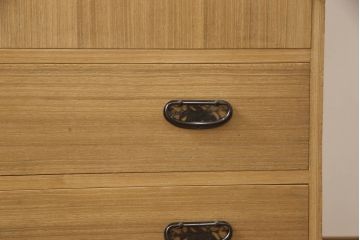 総桐箪笥の見た目を変えずに綺麗にリペア!高品質リペアを施し、木地色仕上げ。(並厚、総桐たんす、着物箪笥、和タンス、衣装箪笥、引き出し)