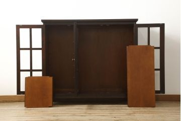 収納棚をリペア&カスタム!ご要望の木製脚を取り付け。(食器棚、戸棚、飾り棚、サイドキャビネット、サイドボード、本棚、北海道民芸家具)