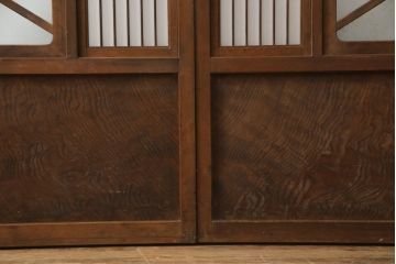 昭和初期の障子戸2枚をリペア&カスタム!金具は交換し、障子もプラスチック障子へ張り替え。全体を元の色味に合わせて着色して仕上げ。(建具、引き戸、ガラス戸)