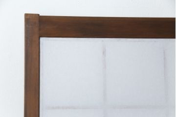昭和初期の障子戸2枚をリペア&カスタム!金具は交換し、障子もプラスチック障子へ張り替え。全体を元の色味に合わせて着色して仕上げ。(建具、引き戸、ガラス戸)
