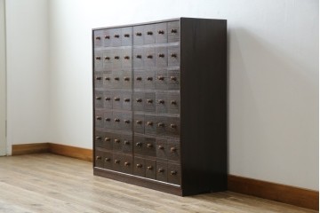 薬箪笥をリぺア&カスタム!同時購入の箪笥に合わせた色味に着色し、雰囲気を損なわぬよう仕上げ。(小物収納、総桐箪笥、総桐たんす、整理箪笥、チェスト)