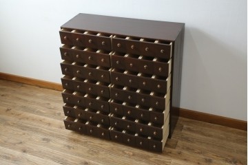 薬箪笥をリぺア&カスタム!同時購入の箪笥に合わせた色味に着色し、雰囲気を損なわぬよう仕上げ。(小物収納、総桐箪笥、総桐たんす、整理箪笥、チェスト)