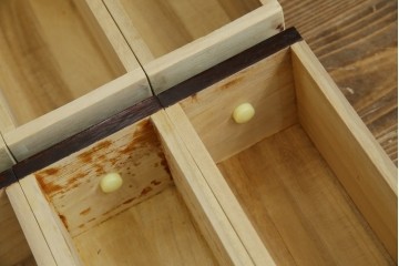 薬箪笥をリぺア&カスタム!同時購入の箪笥に合わせた色味に着色し、雰囲気を損なわぬよう仕上げ。(小物収納、総桐箪笥、総桐たんす、整理箪笥、チェスト)