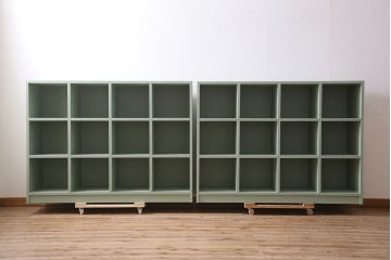 マス目棚2台を新規製作!ヒノキ無垢材を使用。青緑のペイント仕上げ。(子供用ロッカー、収納棚、オープンラック)