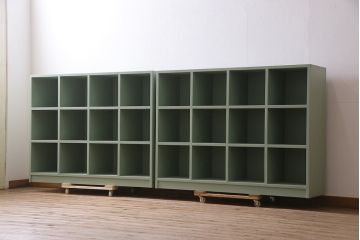 マス目棚2台を新規製作!ヒノキ無垢材を使用。青緑のペイント仕上げ。(子供用ロッカー、収納棚、オープンラック)