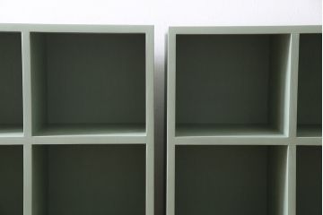 マス目棚2台を新規製作!ヒノキ無垢材を使用。青緑のペイント仕上げ。(子供用ロッカー、収納棚、オープンラック)