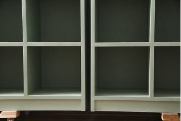 マス目棚2台を新規製作!ヒノキ無垢材を使用。青緑のペイント仕上げ。(子供用ロッカー、収納棚、オープンラック)