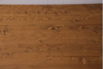 棚付き作業台を新規製作!他店の商品を参考にデザイン。無垢ボード、ヒバ材を使用。天板以外をマットブラックにペイントしツートンで仕上げ。(カウンターテーブル、カフェテーブル、机)