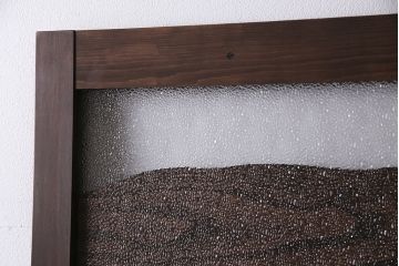 トイレ扉を新規製作!当店商品を参考にデザイン。ダイヤガラスを組み入れ。表示錠、鍵、蝶番、戸車を取り付け。(木製扉、建具)