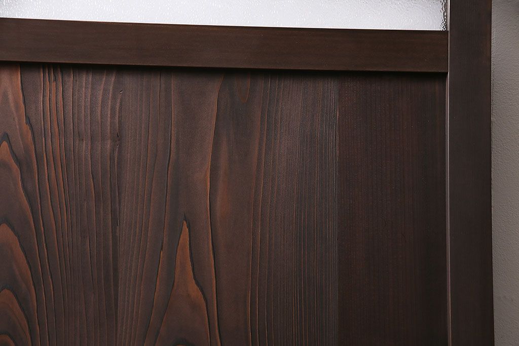 トイレ扉を新規製作!当店商品を参考にデザイン。ダイヤガラスを組み入れ。表示錠、鍵、蝶番、戸車を取り付け。(木製扉、建具)