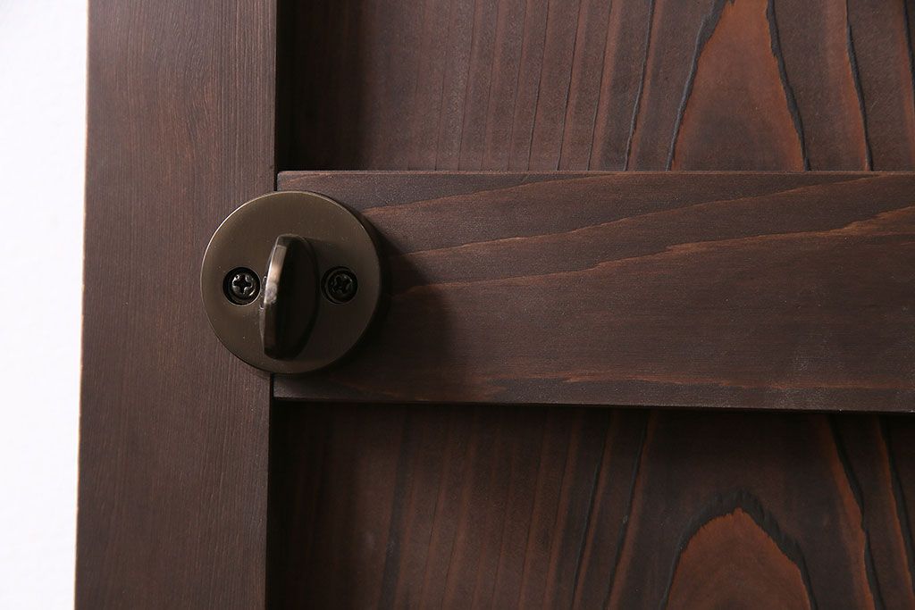 トイレ扉を新規製作!当店商品を参考にデザイン。ダイヤガラスを組み入れ。表示錠、鍵、蝶番、戸車を取り付け。(木製扉、建具)