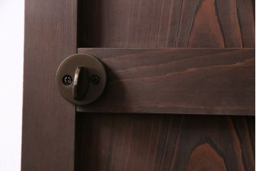 トイレ扉を新規製作!当店商品を参考にデザイン。ダイヤガラスを組み入れ。表示錠、鍵、蝶番、戸車を取り付け。(木製扉、建具)