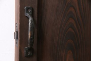 トイレ扉を新規製作!当店商品を参考にデザイン。ダイヤガラスを組み入れ。表示錠、鍵、蝶番、戸車を取り付け。(木製扉、建具)