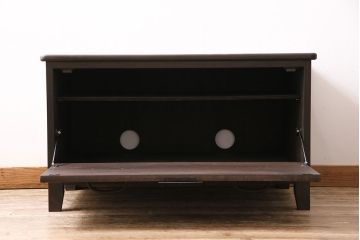 フラップダウン扉のテレビ台を新規製作!アンティーク箪笥の金具を取り付け。天板のエッジ加工。背面穴開け加工。お手持ちの家具に近しい色味で着色し仕上げ。(ローボード、テレビボード、収納棚)