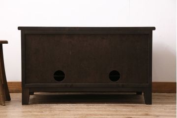 フラップダウン扉のテレビ台を新規製作!アンティーク箪笥の金具を取り付け。天板のエッジ加工。背面穴開け加工。お手持ちの家具に近しい色味で着色し仕上げ。(ローボード、テレビボード、収納棚)