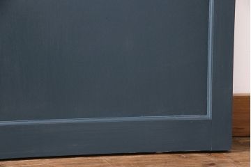 ガラス戸4枚を新規製作!ベアリング入ステンレス枠V型戸車を取り付け。クリアガラスを組み入れ。ネイビーのペイント仕上げ(引き戸、建具)