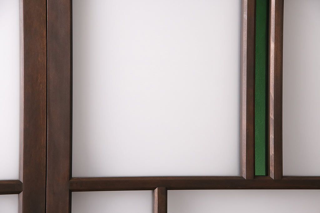 片引き戸3枚を新規製作!戸車、引き手を取り付け。花菱模様ガラス、すりガラス、色ガラスを組み入れ。濃い茶色で着色し仕上げ。(ガラス戸、建具)