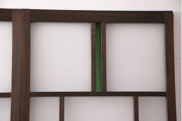 片引き戸3枚を新規製作!戸車、引き手を取り付け。花菱模様ガラス、すりガラス、色ガラスを組み入れ。濃い茶色で着色し仕上げ。(ガラス戸、建具)