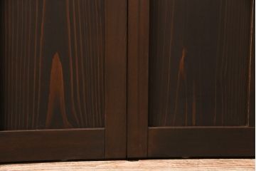 片引き戸3枚を新規製作!戸車、引き手を取り付け。花菱模様ガラス、すりガラス、色ガラスを組み入れ。濃い茶色で着色し仕上げ。(ガラス戸、建具)