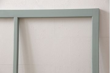 ガラス窓を新規製作!クリアガラスを組み入れ。バターミルクペイントのブルー系でペイント仕上げ。(ガラス戸、建具)