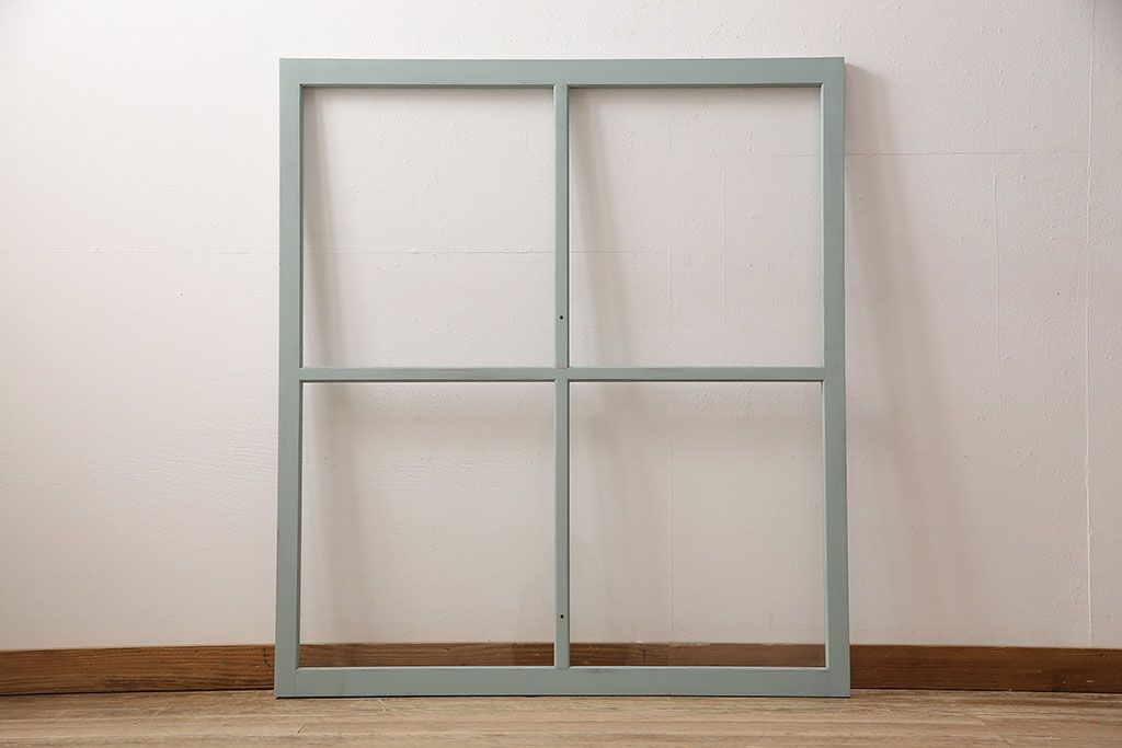 ガラス窓を新規製作!クリアガラスを組み入れ。バターミルクペイントのブルー系でペイント仕上げ。(ガラス戸、建具)