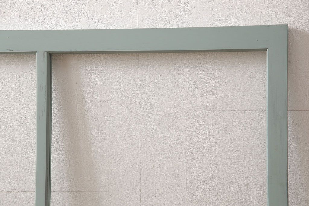 ガラス窓を新規製作!クリアガラスを組み入れ。バターミルクペイントのブルー系でペイント仕上げ。(ガラス戸、建具)