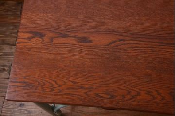 格納スツール4脚付きテーブルを新規製作!当店商品を参考にデザイン。ホワイトオーク材の天板を取り付け。淡い青緑でペイント仕上げ。(ダイニングテーブル、作業台、椅子)