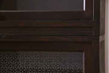 重ね戸棚を新規製作!当店商品を参考にデザイン。建具にクリアガラス、花菱模様ガラスを組み入れ。(収納棚、食器棚、キャビネット)