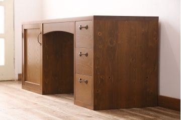 洗面台を新規製作!本体はオーク材・ヒノキ材を使用。天板配管用穴開け加工。引き出しはソフトクローズを取り付け。(収納棚、引き出し)