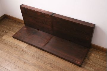飾り棚を新規製作!背面穴開け加工。同時購入品の色味に合わせて着色し仕上げ。(ディスプレイ)