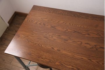格納スツール8脚付きテーブルを新規製作!当店商品を参考に、ホワイトオークの天板を取り付け。淡い青緑のペイント仕上げ。(ダイニングテーブル、作業台、椅子)
