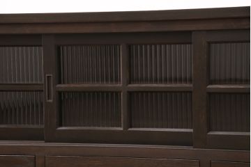 テレビ台を新規製作!建具はモールガラスを組み入れ、下部に引き出しを設置。同時購入の商品と色を合わせて着色し仕上げ。(テレビボード、収納棚、戸棚、ローボード)